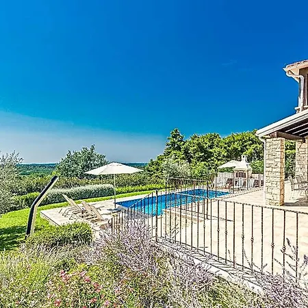 Sterpazzi, Meerblick, Pool, Jacuzzi & Sauna 酒店